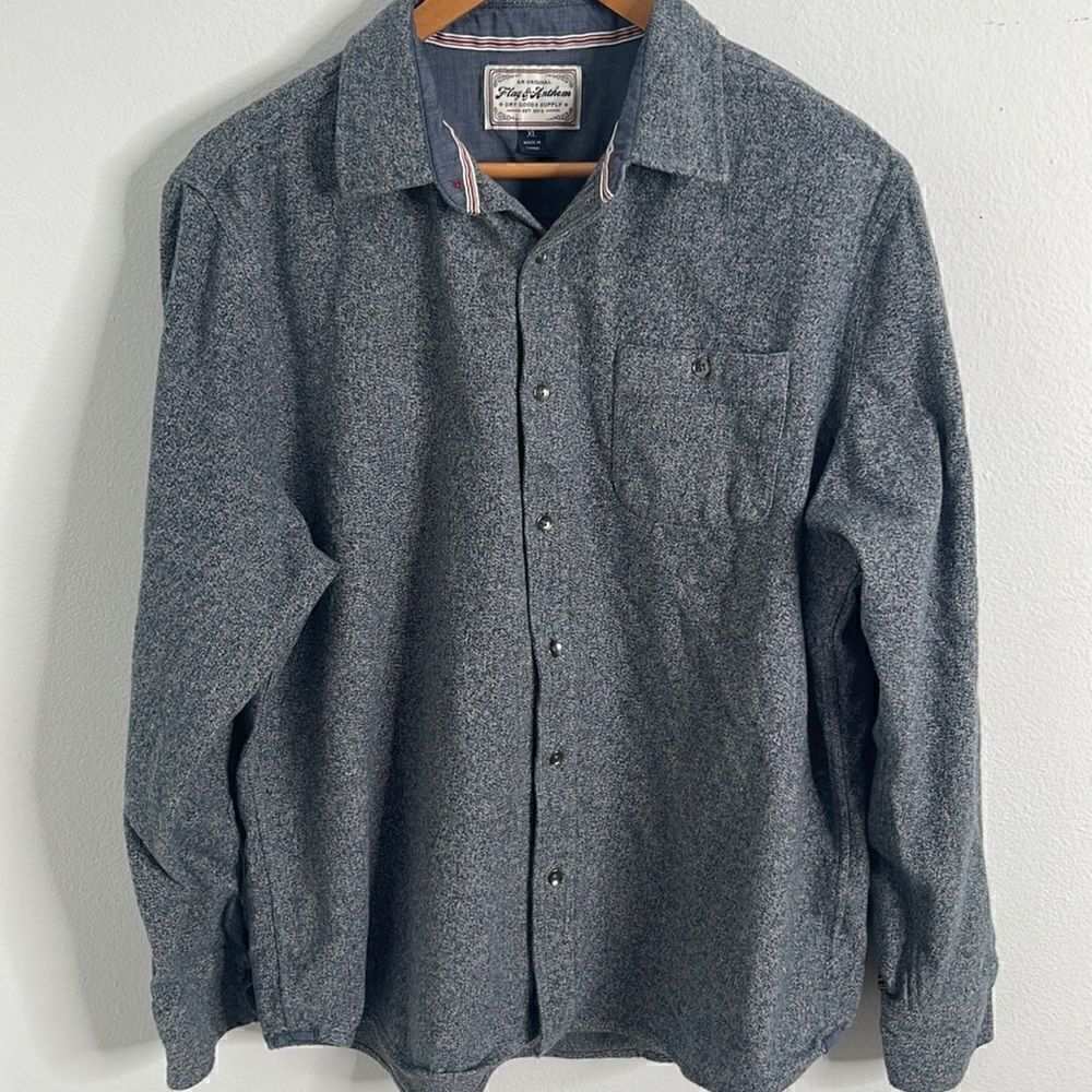 Flag & Anthem button down cotton shirt.  Heavy cotton.  Warm.  Size XL.